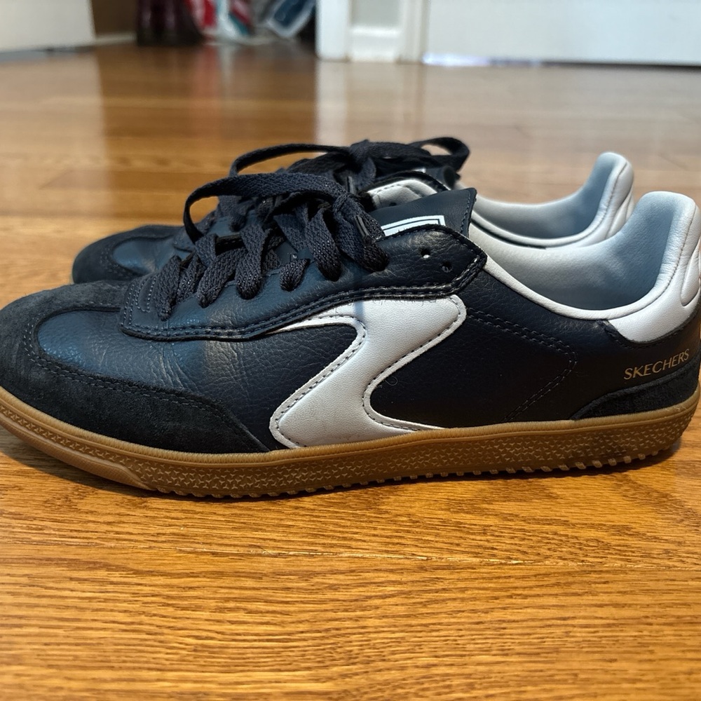 Skechers Navy and Light Blue Sneakers